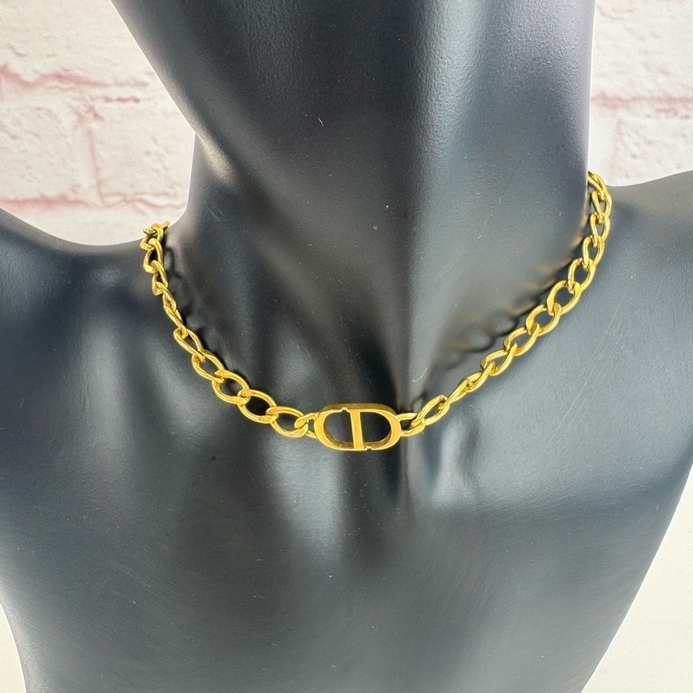 Christian Dior 30 Montaigne Petit Gold Chain Necklace - Picture 3 of 9